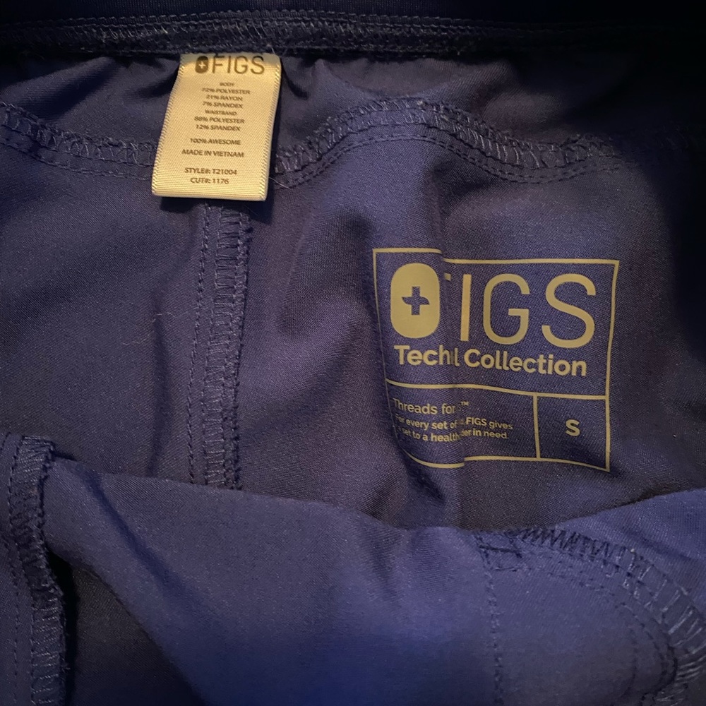Figs scrub bottom size small blue